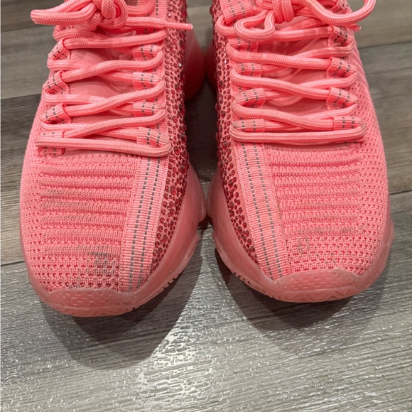 Steve Madden MAXIMA HOT PINK SNEAKERS 8 - Picture 2 of 6